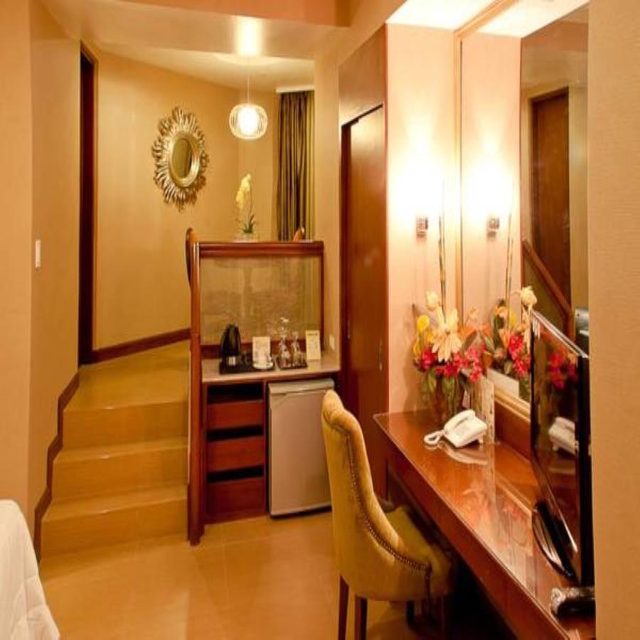 Royal Garden Hotel Ozamiz Eksteriør billede