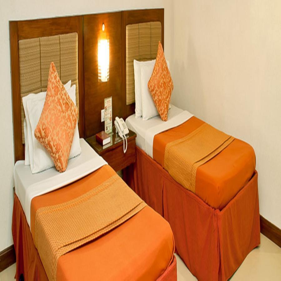 Royal Garden Hotel Ozamiz Eksteriør billede