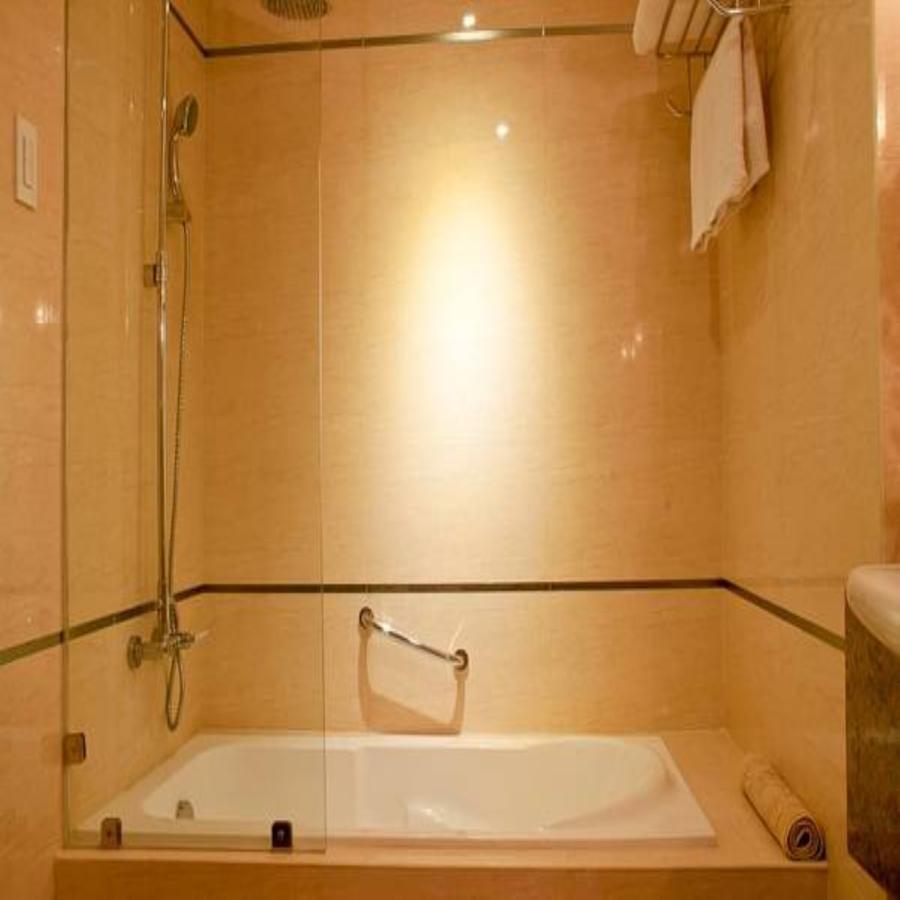Royal Garden Hotel Ozamiz Eksteriør billede