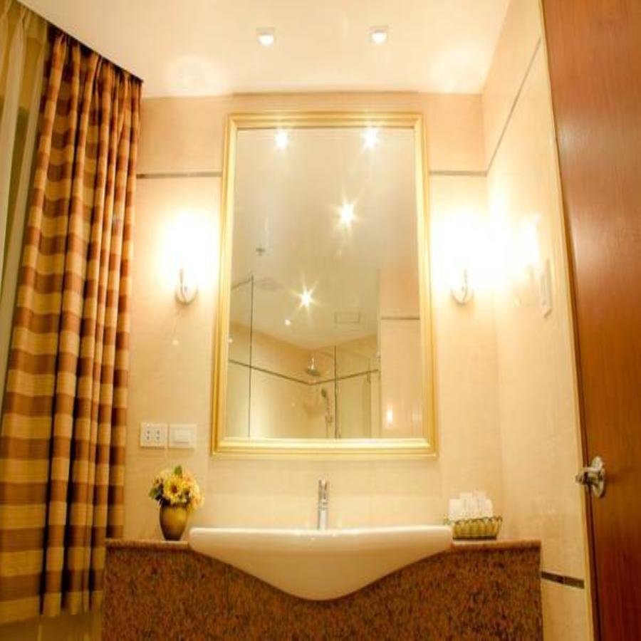 Royal Garden Hotel Ozamiz Eksteriør billede
