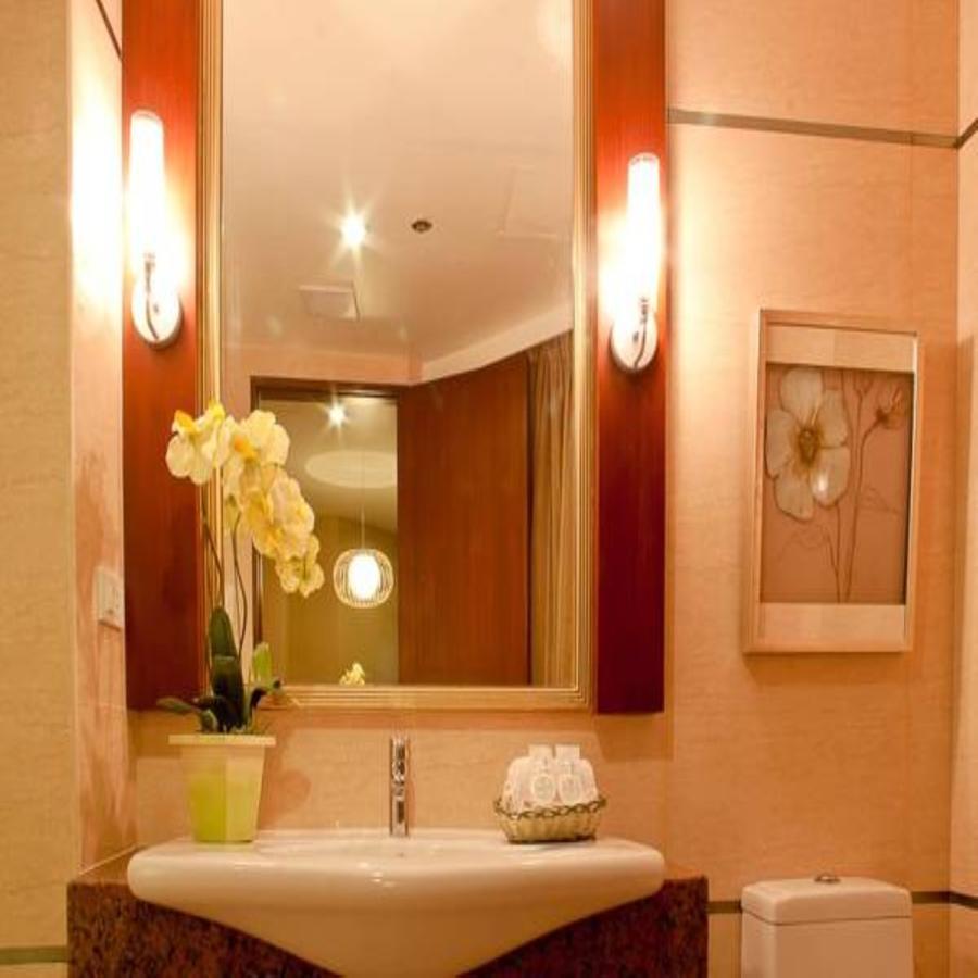 Royal Garden Hotel Ozamiz Eksteriør billede