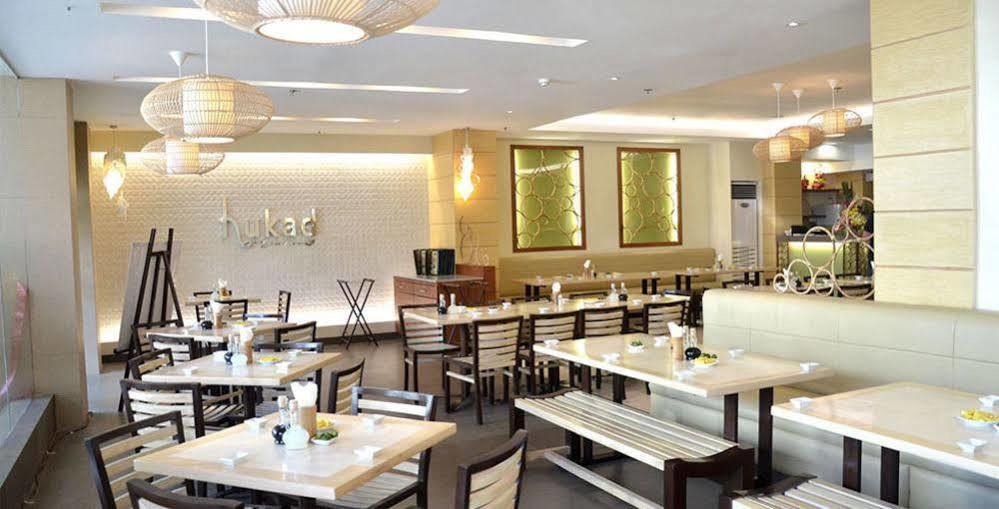 Royal Garden Hotel Ozamiz Eksteriør billede