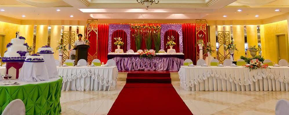 Royal Garden Hotel Ozamiz Eksteriør billede
